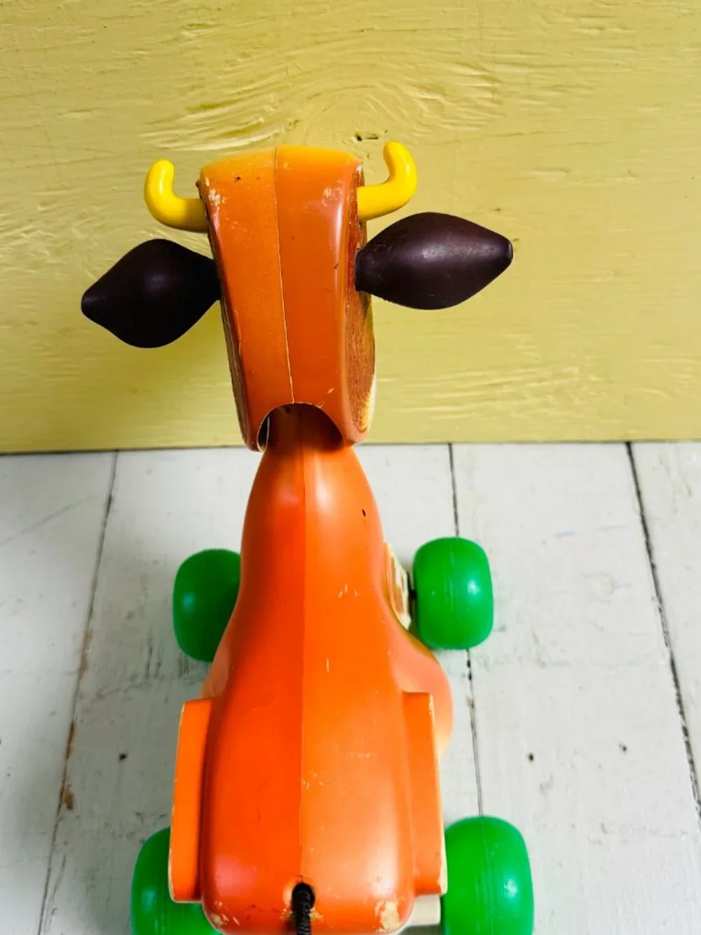 Vintage 1972 Fisher-Price Molly Moo Cow #132 Pull Toy Green Wheels USA
